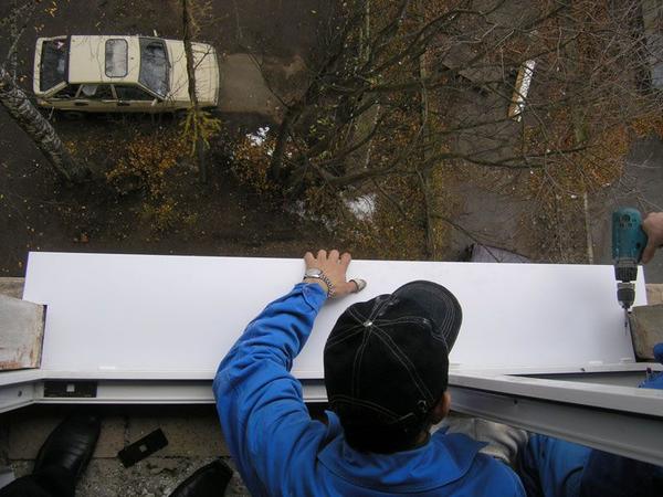 Установка оконного водоотлива Установка оконного водоотлива
